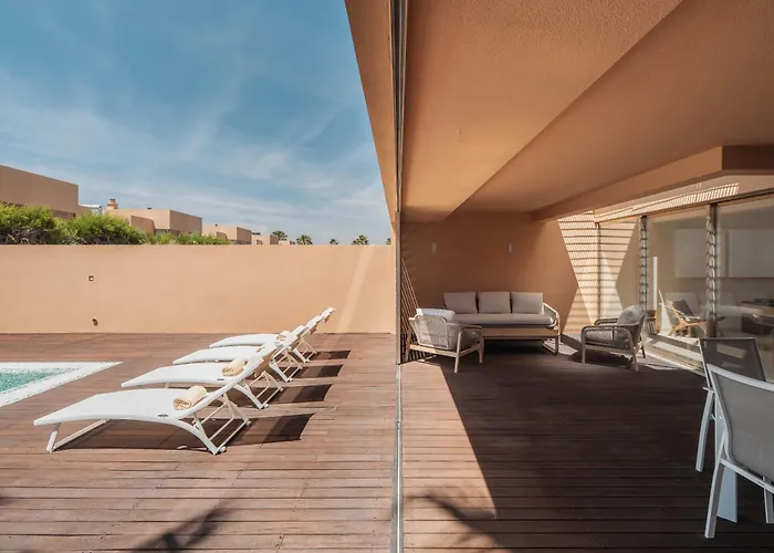 Salgados Premium By Da'home * Αλμπουφέιρα